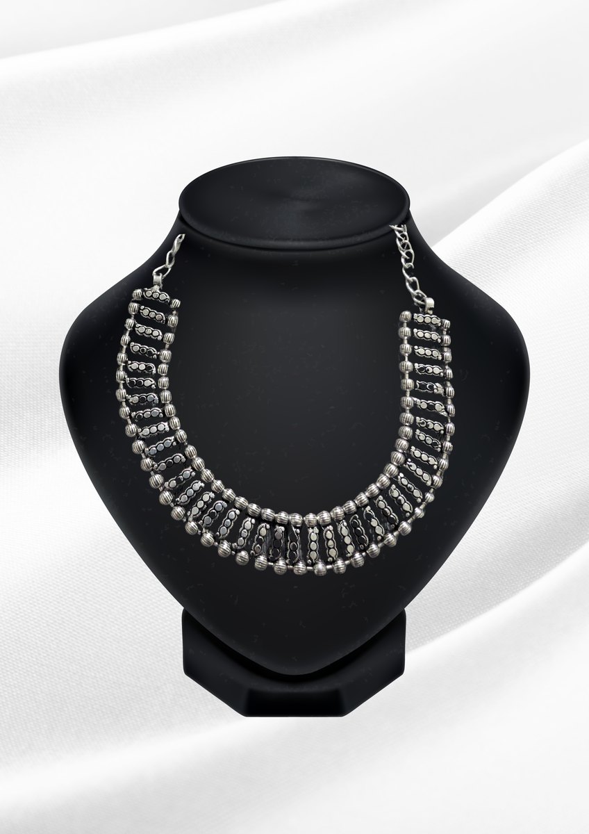 DO-NEC-008-raya-oxidized-silver-geometric-choker